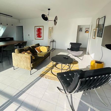 Appartement Lumineux Et Spacieux, Terrasse Et Parking Prive กงการ์โน ภายนอก รูปภาพ